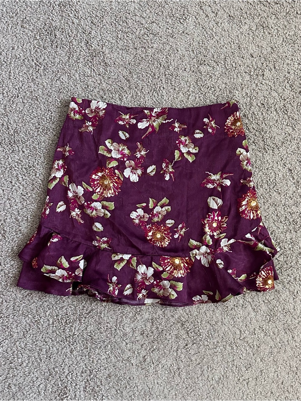 Honey Punch Floral Ruffle Hem Mini Skirt Plum Womens L